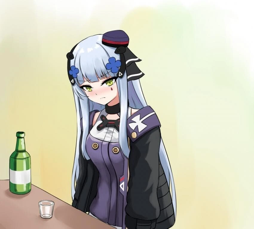소녀전선) 술 마시는 흥국이.manga