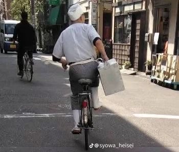 만화에 나올법했던 일본 배달원들 - 이미지 2