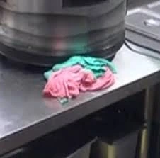 @) 야무