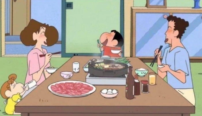[짱구는못말려]식사를 하는 가족들